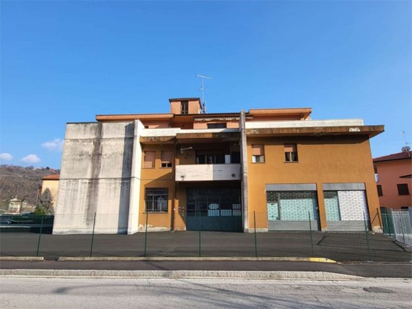 appartamento in vendita a Ponte Lambro