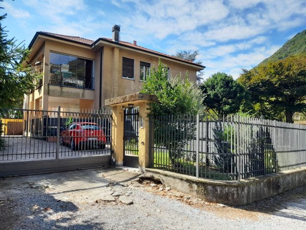 appartamento in vendita a Ponte Lambro