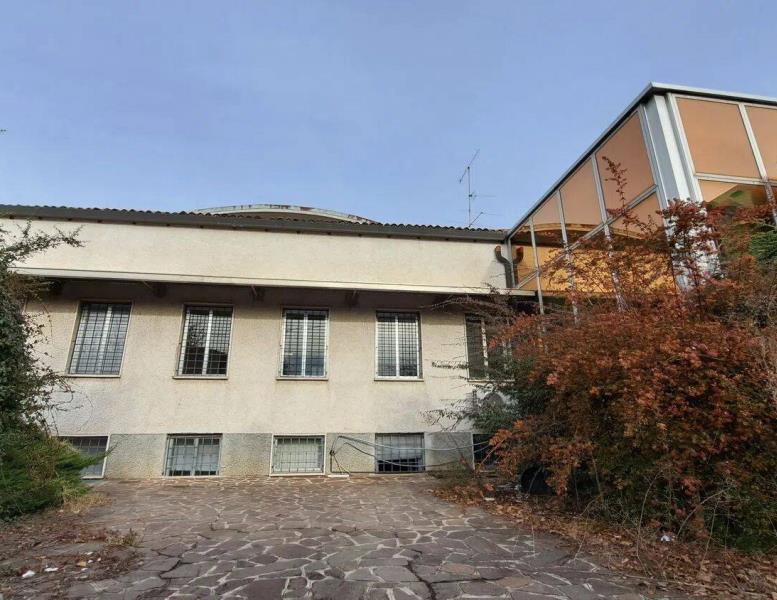 ufficio in vendita a Ponte Lambro