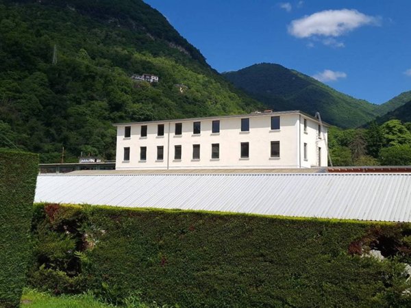 intera palazzina in vendita a Ponte Lambro