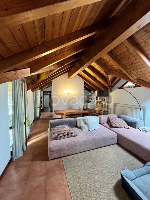 appartamento in vendita a Ponte Lambro