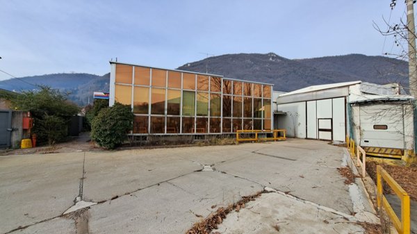 ufficio in vendita a Ponte Lambro