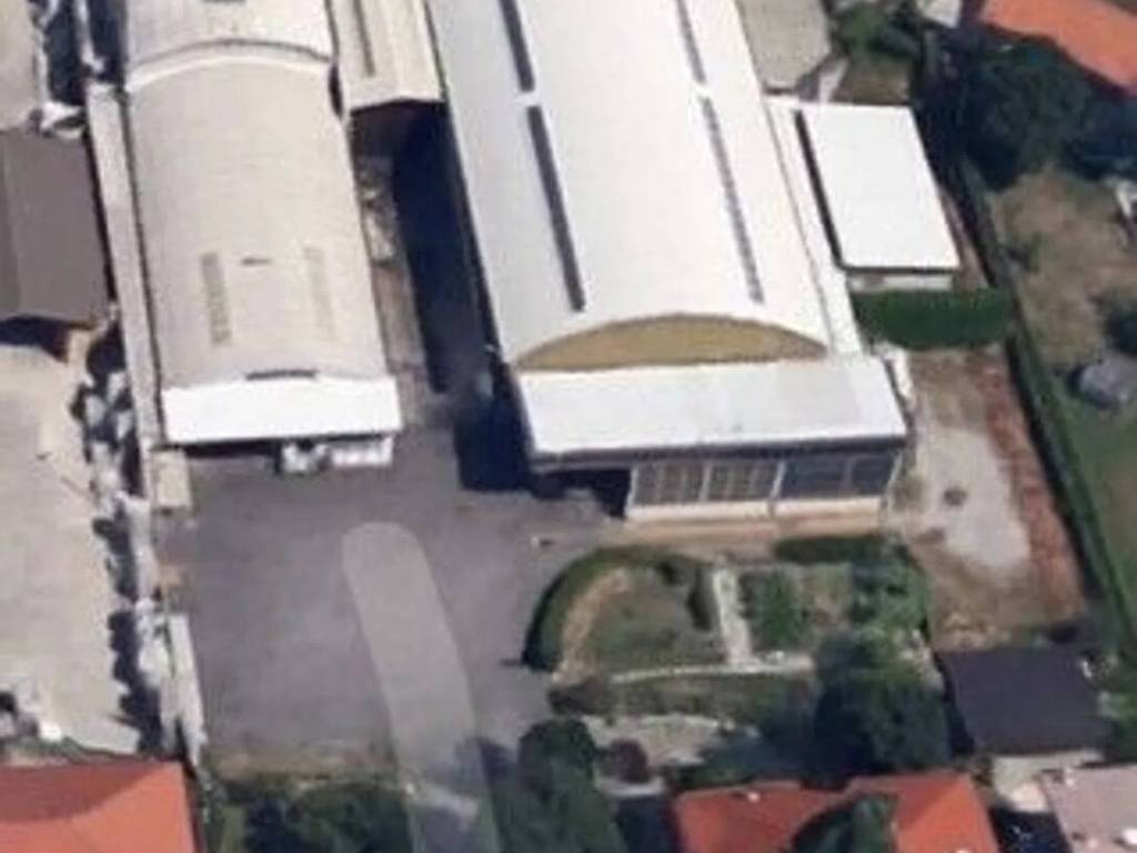 capannone in vendita a Ponte Lambro