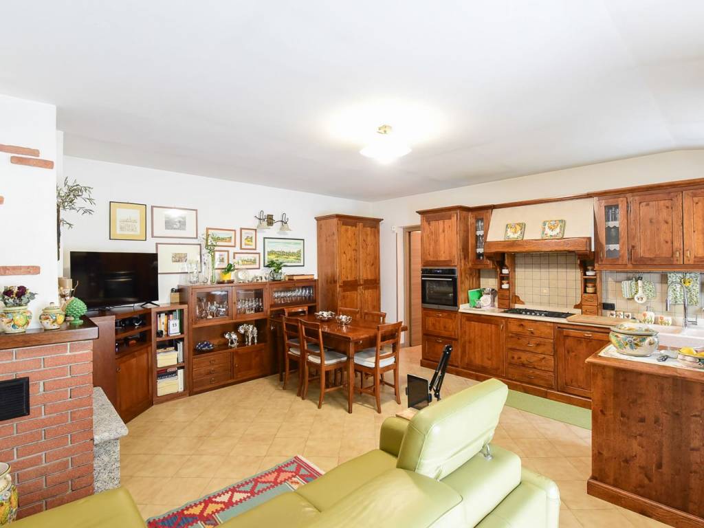 appartamento in vendita a Ponte Lambro