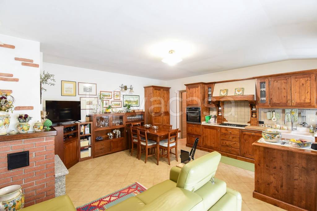 appartamento in vendita a Ponte Lambro