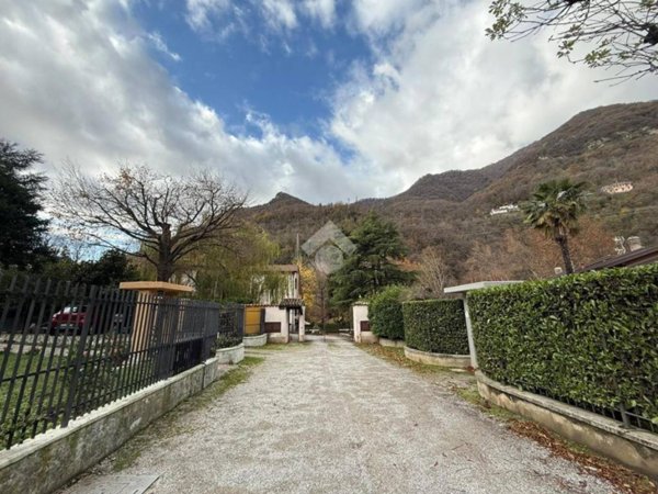 appartamento in vendita a Ponte Lambro