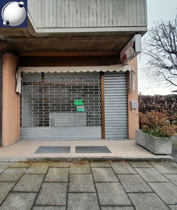 negozio in vendita a Ponte Lambro