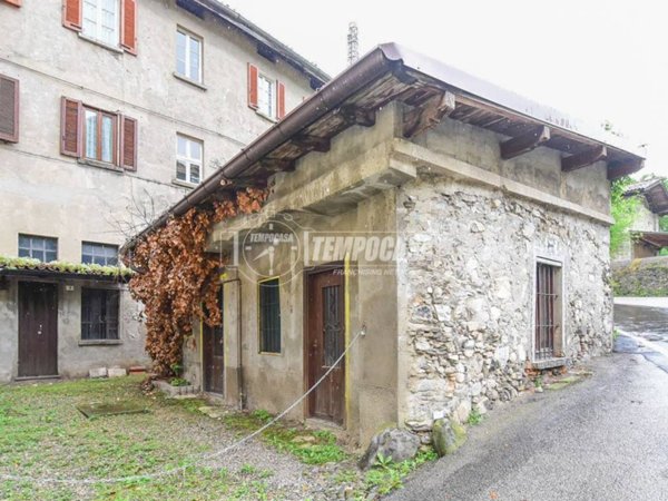 appartamento in vendita a Ponte Lambro