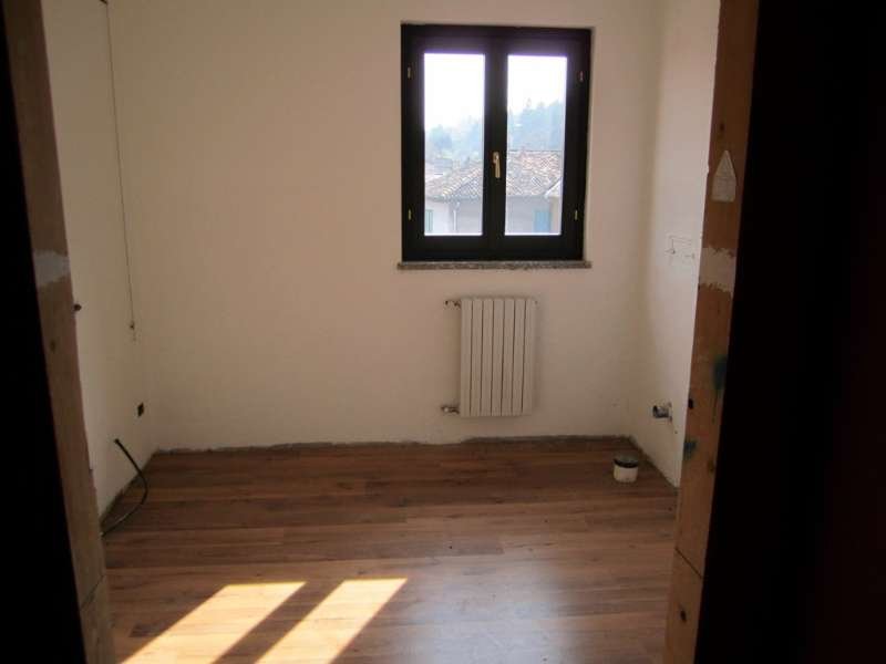 ufficio in vendita a Ponte Lambro