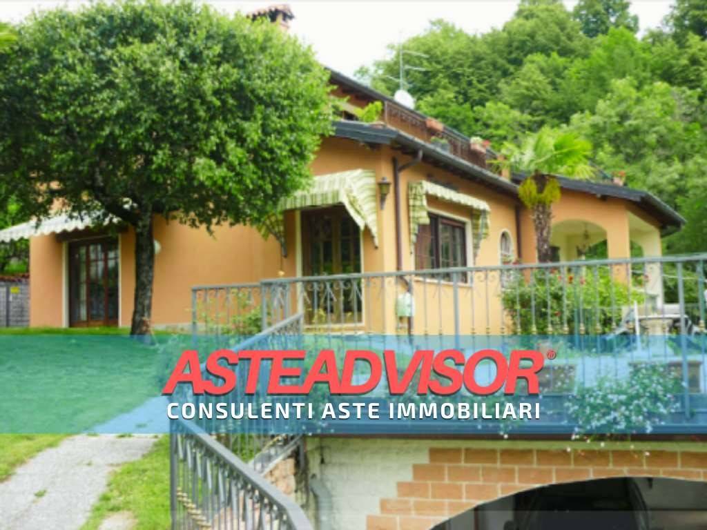 casa indipendente in vendita a Porlezza