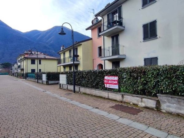 appartamento in vendita a Porlezza