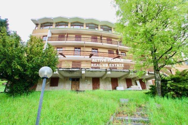 negozio in vendita a Porlezza