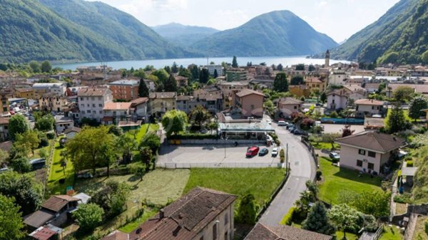 casa indipendente in vendita a Porlezza in zona Begna