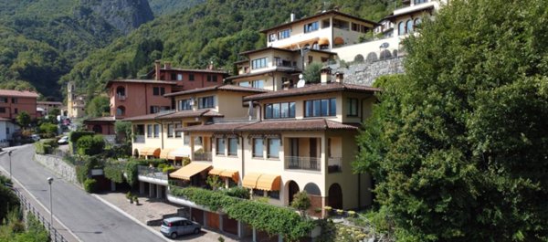 appartamento in vendita a Porlezza in zona Begna