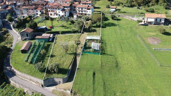 casa indipendente in vendita a Porlezza