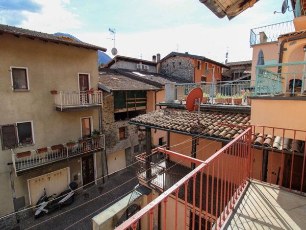 appartamento in vendita a Porlezza