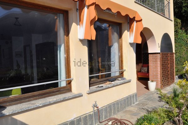 appartamento in vendita a Porlezza in zona Begna