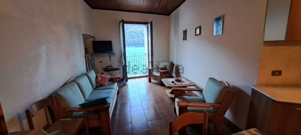 appartamento in vendita a Porlezza in zona Cima