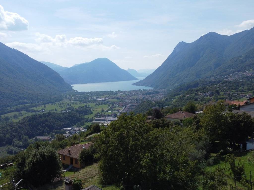 casa indipendente in vendita a Porlezza