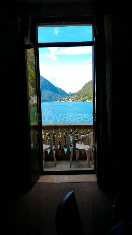 appartamento in vendita a Porlezza