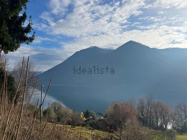 villa in vendita a Porlezza in zona Cima