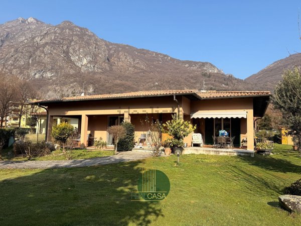 casa indipendente in vendita a Porlezza