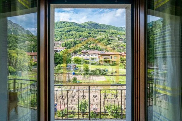 appartamento in vendita a Porlezza in zona Begna