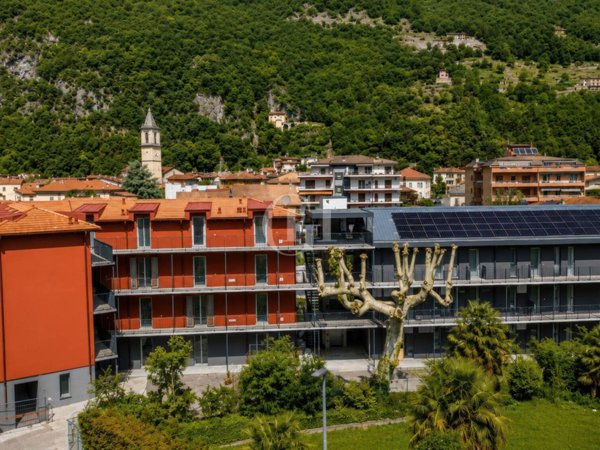 appartamento in vendita a Porlezza