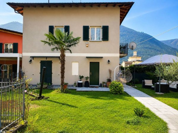 casa indipendente in vendita a Porlezza