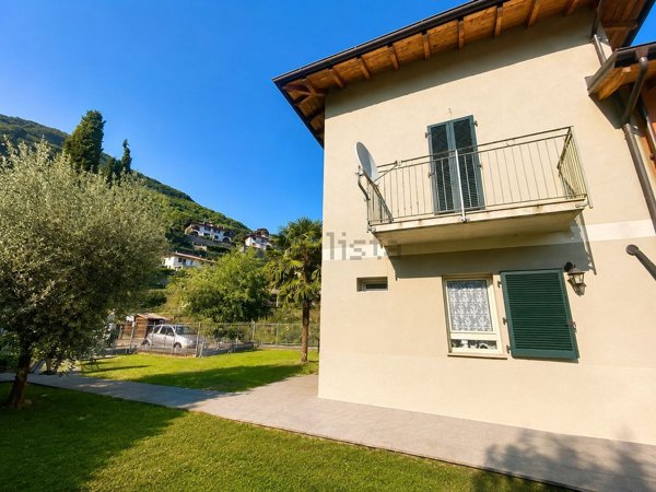 casa indipendente in vendita a Porlezza
