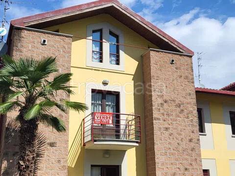 appartamento in vendita a Porlezza in zona Begna