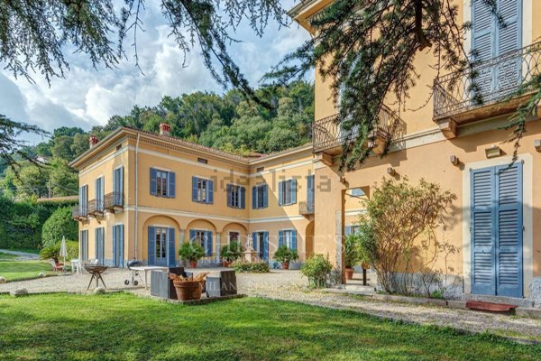 villa in vendita a Proserpio