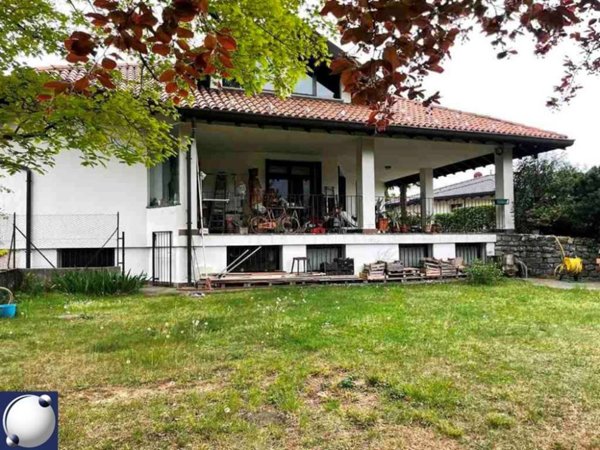 casa indipendente in vendita a Proserpio