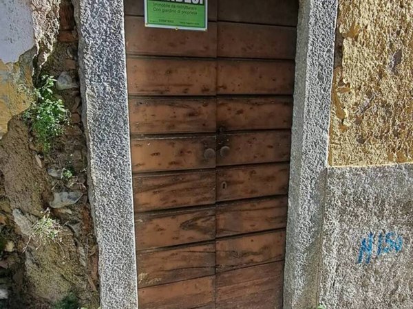 casa indipendente in vendita a Proserpio