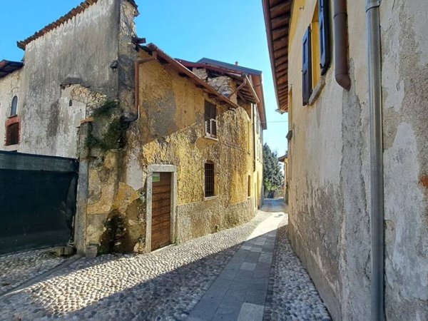 casa indipendente in vendita a Proserpio