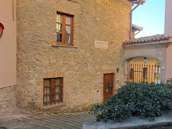 casa indipendente in vendita a Proserpio