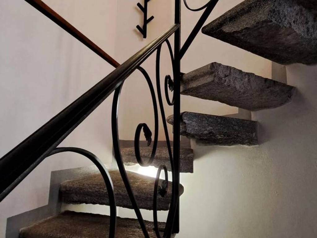 casa indipendente in vendita a Proserpio