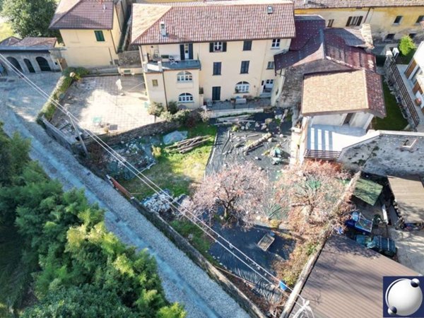 casa indipendente in vendita a Proserpio