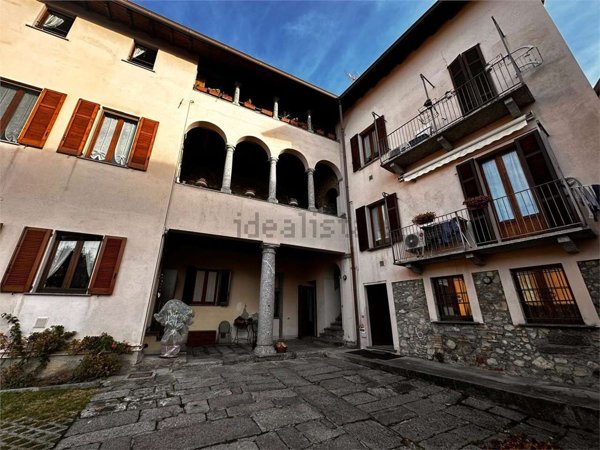 appartamento in vendita a Proserpio