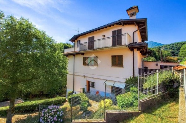 appartamento in vendita a Proserpio