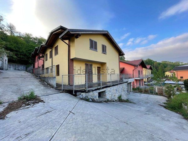 appartamento in vendita a Proserpio