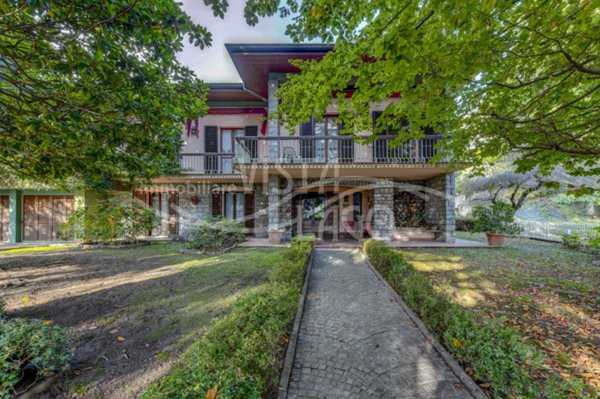 casa indipendente in vendita a Proserpio