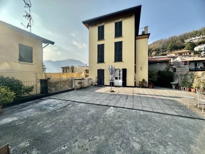 casa indipendente in vendita a Proserpio in zona Inarca