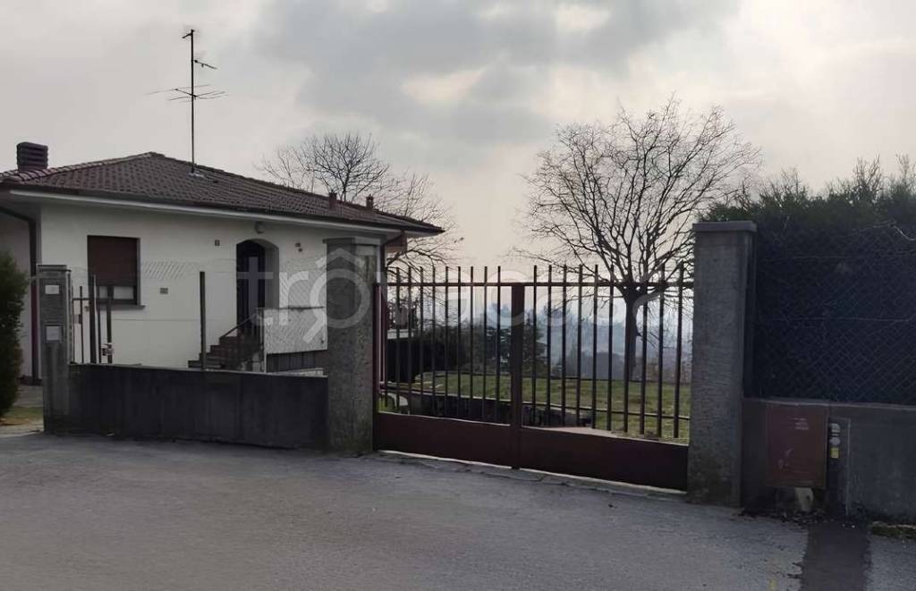 appartamento in vendita a Proserpio