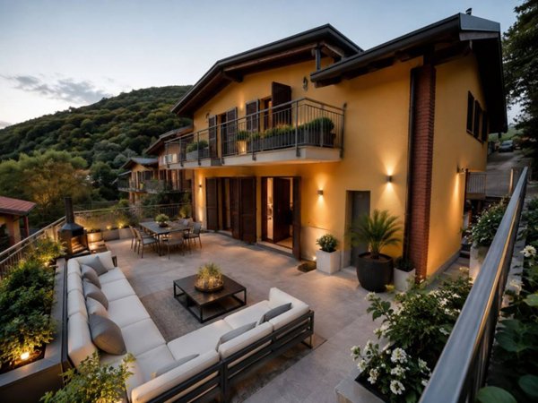 casa indipendente in vendita a Proserpio in zona Inarca