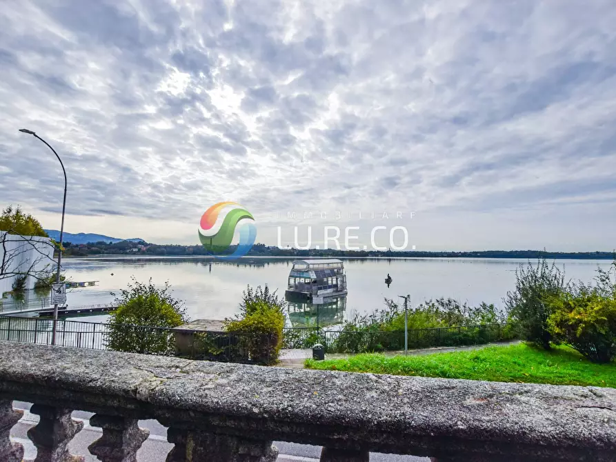 ufficio in vendita a Pusiano