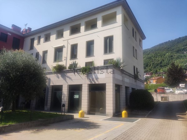 ufficio in vendita a Pusiano