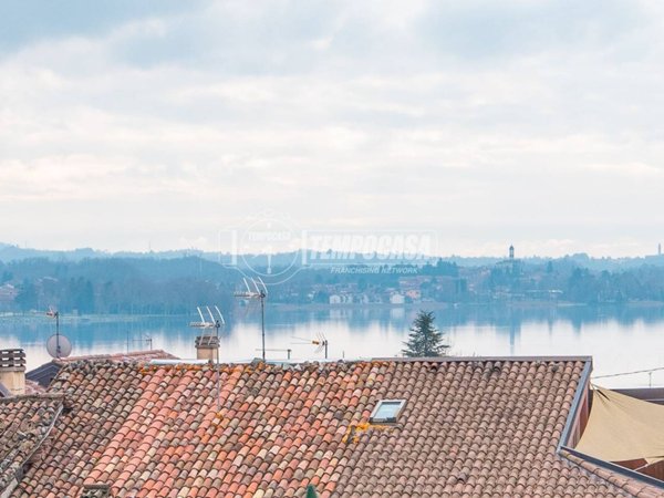 casa indipendente in vendita a Pusiano