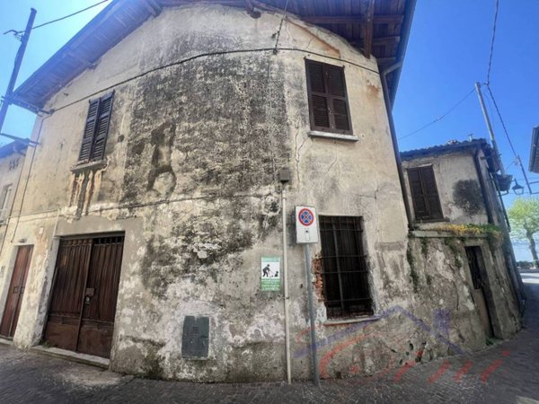 casa indipendente in vendita a Pusiano