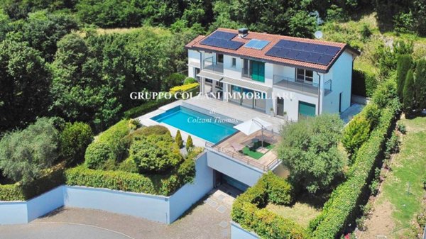 casa indipendente in vendita a Pusiano